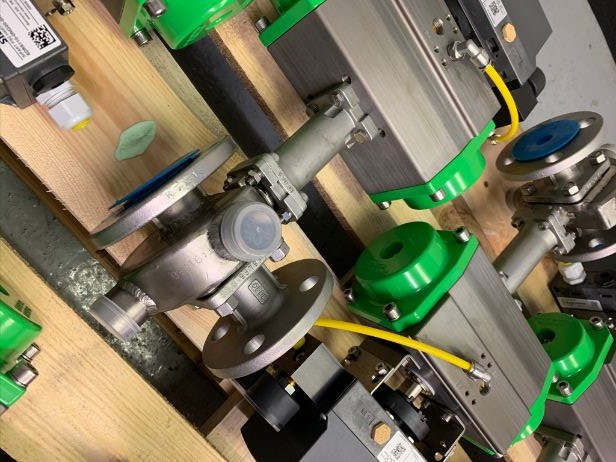 Case Study: V-Ball Control Valves with Steam Jackets & 4-20mA Positioners